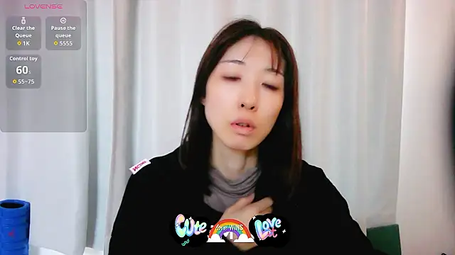 Snapshot of Love_me_Eri_ chatting on 10-14-25, 11:16 Love me Eri online show from 10-14-25, 11:16