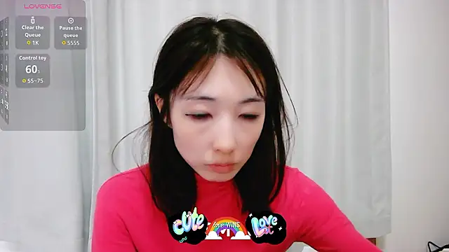 Snapshot of Love_me_Eri_ chatting on 10-25-25, 04:42 Love me Eri online show from 10-25-25, 04:42