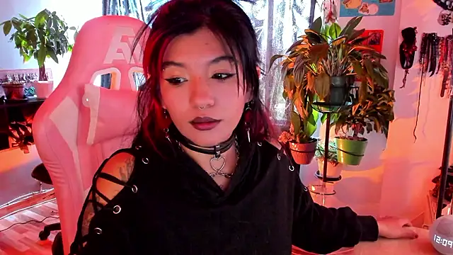 Snapshot of annie_walker6 chatting on 02-04-26, 05:08 annie walker6 online show from 02-04-26, 05:08