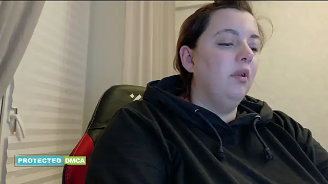 MargoCurves online show from 02-13-25, 03:56