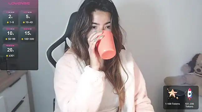 Snapshot of alice_middlee chatting on 01-27-25, 07:35 alice middlee online show from 01-27-25, 07:35