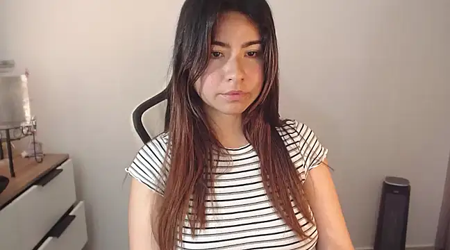 Snapshot of alice_middlee chatting on 02-18-25, 07:09 alice middlee online show from 02-18-25, 07:09