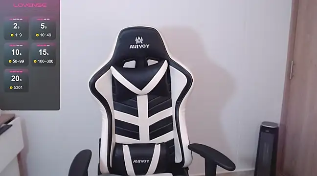 Snapshot of alice_middlee chatting on 02-26-25, 09:05 alice middlee online show from 02-26-25, 09:05