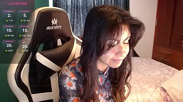 Snapshot of alice_middlee chatting on 05-25-26, 03:07 alice middlee online show from 05-25-26, 03:07