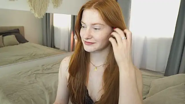 FiaMoor online show from 10-13-25, 10:59