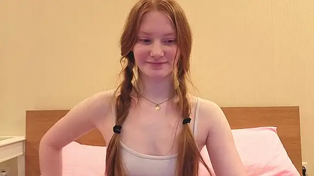 FiaMoor online show from 03-12-26, 06:47