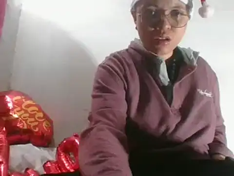 Snapshot of EdenJupiter chatting on 12-28-24, 03:47 EdenJupiter online show from 12-28-24, 03:47