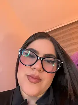 Valenhillxh online show from 07-14-26, 04:28
