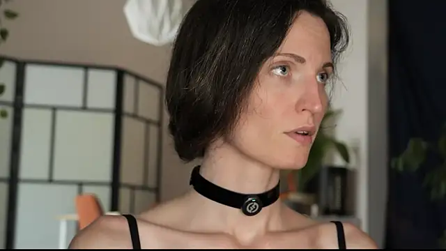 yulladao online show from 10-08-25, 04:48