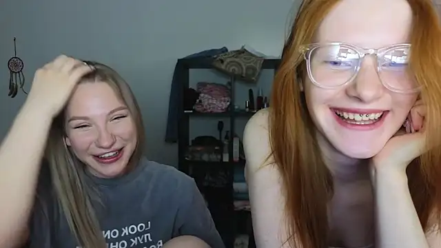 Snapshot of MiaKeler chatting on 03-13-25, 05:39 MiaKeler online show from 03-13-25, 05:39