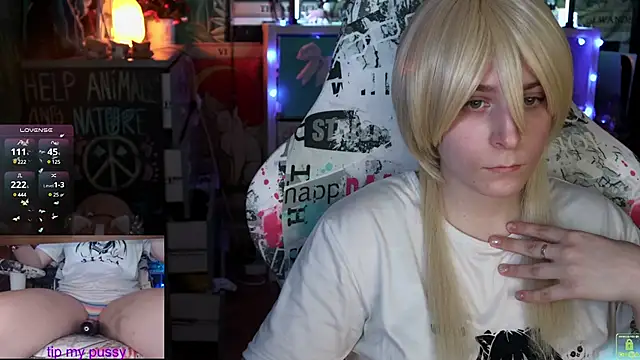 Snapshot of ShiroiFubuki chatting on 03-20-25, 03:47 ShiroiFubuki online show from 03-20-25, 03:47