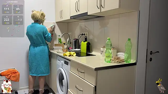 ShiroiFubuki online show from 11-12-25, 06:19