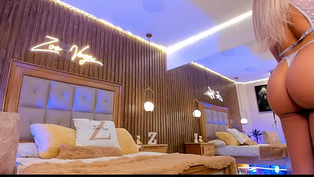 Zoevegass online show from 11-20-25, 04:40