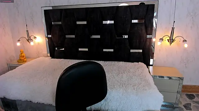 Jiggly   online show from 04-08-26, 01:38