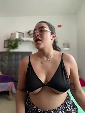 Lia flowers online show from 01-15-25, 06:40