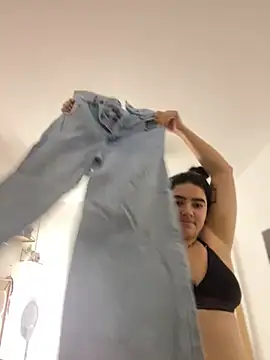 Lia flowers online show from 02-02-25, 04:48