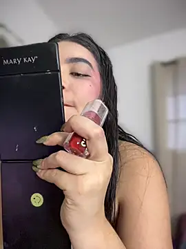 Lia flowers online show from 03-22-25, 11:09