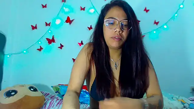 Snapshot of AmaraRoberts420 chatting on 12-23-24, 03:40 AmaraRoberts420 online show from 12-23-24, 03:40