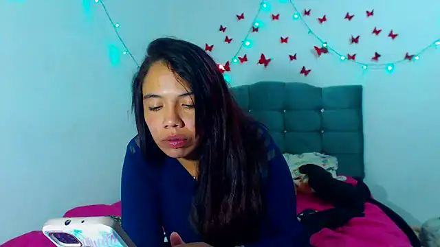 Snapshot of AmaraRoberts420 chatting on 01-17-25, 02:50 AmaraRoberts420 online show from 01-17-25, 02:50