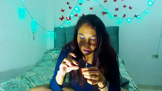 Snapshot of AmaraRoberts420 chatting on 01-20-25, 05:59 AmaraRoberts420 online show from 01-20-25, 05:59