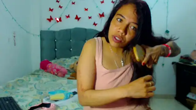 Snapshot of AmaraRoberts420 chatting on 01-22-25, 03:29 AmaraRoberts420 online show from 01-22-25, 03:29