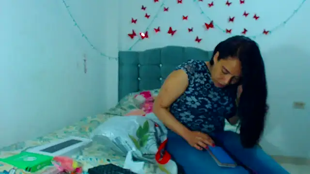 Snapshot of AmaraRoberts420 chatting on 01-23-25, 01:19 AmaraRoberts420 online show from 01-23-25, 01:19