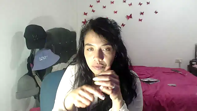 Snapshot of AmaraRoberts420 chatting on 09-12-25, 03:39 AmaraRoberts420 online show from 09-12-25, 03:39