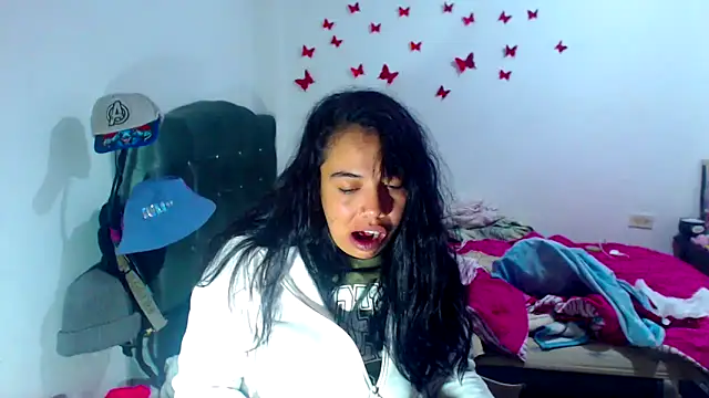 Snapshot of AmaraRoberts420 chatting on 09-13-25, 12:32 AmaraRoberts420 online show from 09-13-25, 12:32