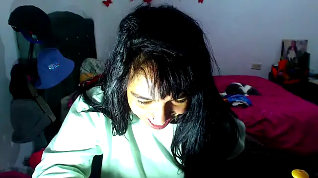 Snapshot of AmaraRoberts420 chatting on 09-15-25, 06:41 AmaraRoberts420 online show from 09-15-25, 06:41