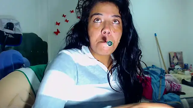 Snapshot of AmaraRoberts420 chatting on 11-09-25, 08:29 AmaraRoberts420 online show from 11-09-25, 08:29