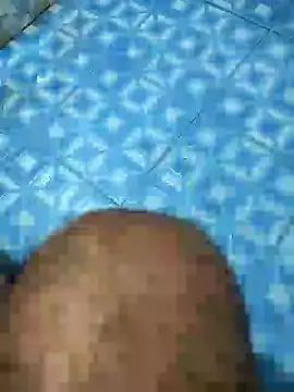 Snapshot of Sanjaymartin29 chatting on 09-19-25, 05:31 Sanjaymartin29 online show from 09-19-25, 05:31