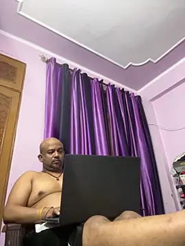 Dick 6inches online show from 10-18-25, 02:18