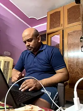 Dick 6inches online show from 11-01-25, 08:22