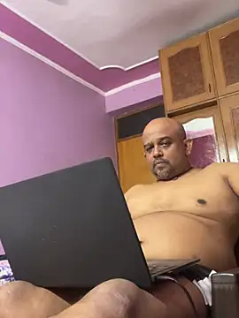 Snapshot of Dick_6inches chatting on 06-24-26, 01:32 Dick 6inches online show from 06-24-26, 01:32