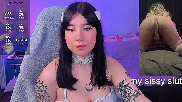 Snapshot of kellyharris chatting on 02-13-25, 06:16 kellyharris online show from 02-13-25, 06:16