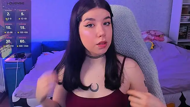 Snapshot of kellyharris chatting on 03-10-25, 02:26 kellyharris online show from 03-10-25, 02:26