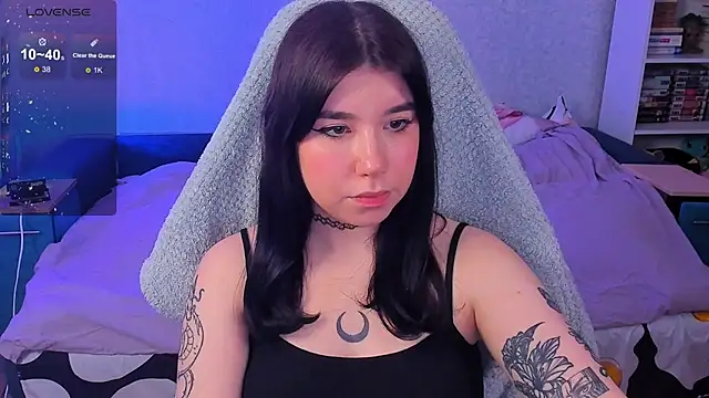 Snapshot of kellyharris chatting on 03-15-25, 06:43 kellyharris online show from 03-15-25, 06:43