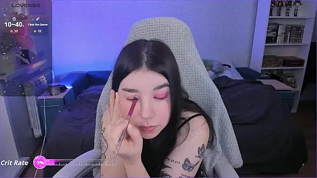 Snapshot of kellyharris chatting on 09-25-25, 02:21 kellyharris online show from 09-25-25, 02:21