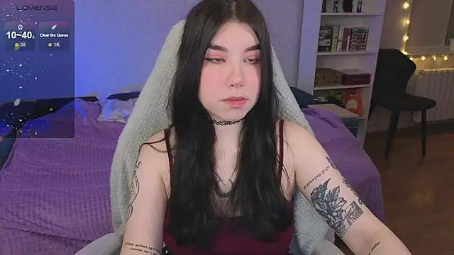 kellyharris online show from 12-21-25, 02:46