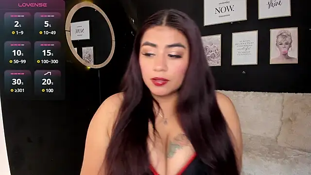 Snapshot of silvia_lane chatting on 03-05-25, 04:24 silvia lane online show from 03-05-25, 04:24