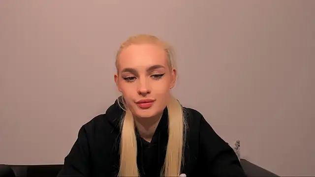 OliviaKisss online show from 03-25-26, 08:15