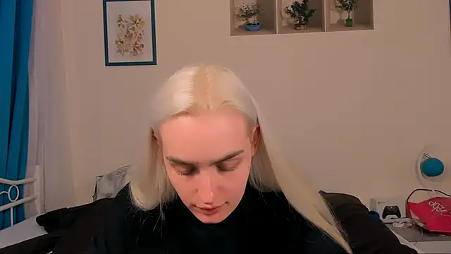 OliviaKisss online show from 04-21-26, 07:28