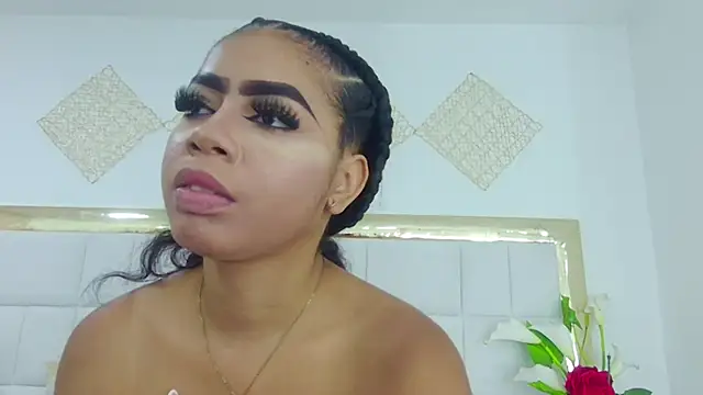 Snapshot of Tyra_Kane chatting on 01-12-25, 10:12 Tyra Kane online show from 01-12-25, 10:12