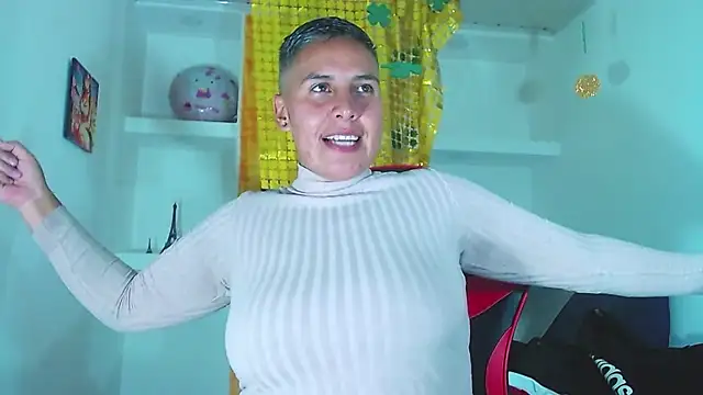 Yessi rousse online show from 03-18-25, 08:15