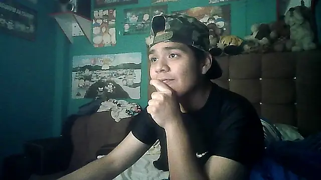 Valesh20 online show from 11-18-25, 01:11