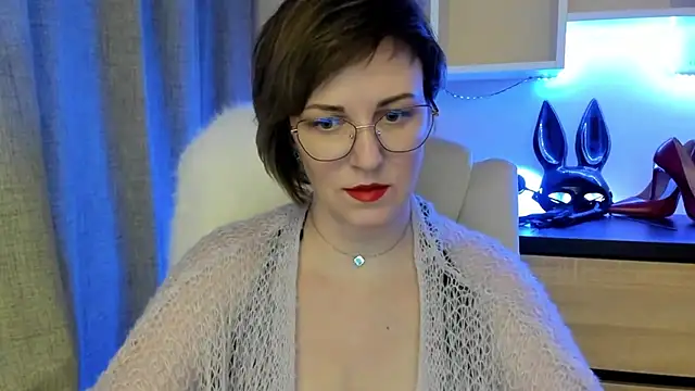 Snapshot of feliziaDesire chatting on 02-22-26, 02:04 feliziaDesire online show from 02-22-26, 02:04