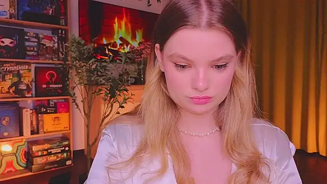 Snapshot of Hottie_Jane chatting on 02-06-26, 04:43 Hottie Jane online show from 02-06-26, 04:43