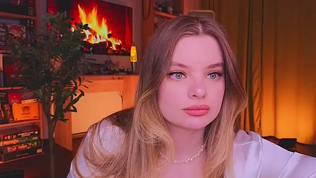 Snapshot of Hottie_Jane chatting on 02-20-26, 05:35 Hottie Jane online show from 02-20-26, 05:35