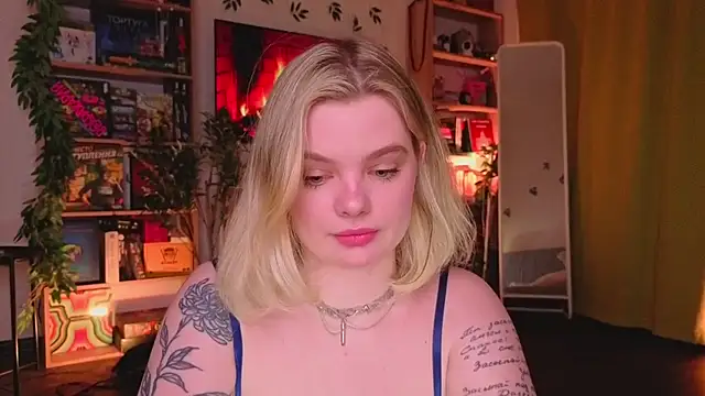 Snapshot of Hottie_Jane chatting on 04-04-26, 05:54 Hottie Jane online show from 04-04-26, 05:54