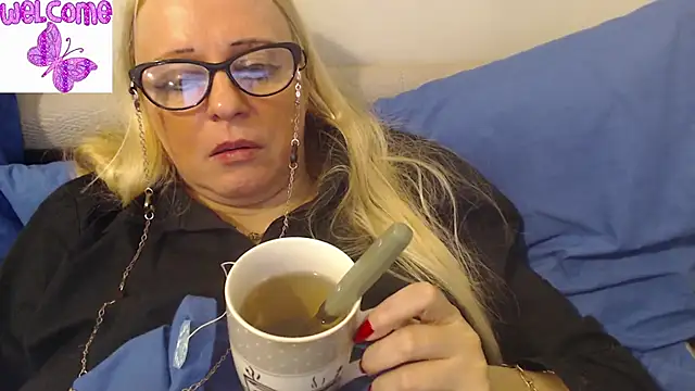 martachatte online show from 03-15-25, 01:52